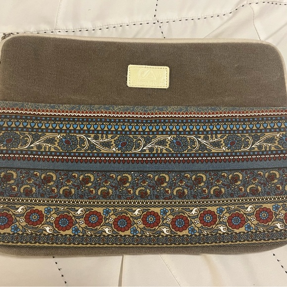 Boho Patterned Laptop Case - Picture 1 of 3